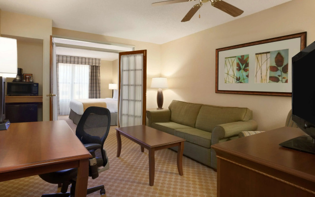 photo 5 of Country Inn & Suites by Radisson, Lewisville, TX
