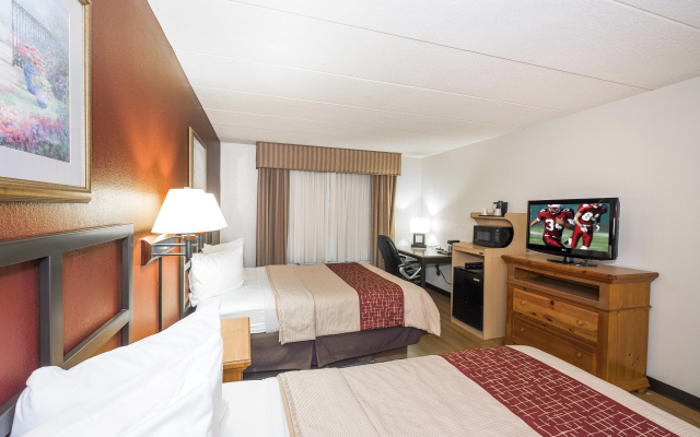 photo 4 of Red Roof Inn & Suites Stafford, VA - Quantico