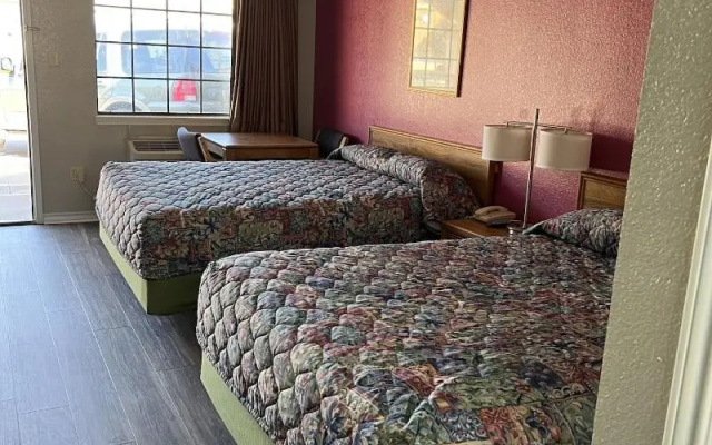 photo 5 of Country Inn Motel