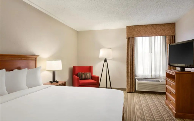 photo 4 of Country Inn N Suites Galleria / Ballpark