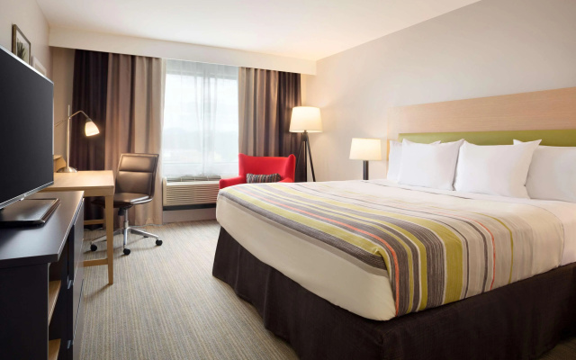 photo 5 of Country Inn & Suites by Radisson Asheville River Arts District