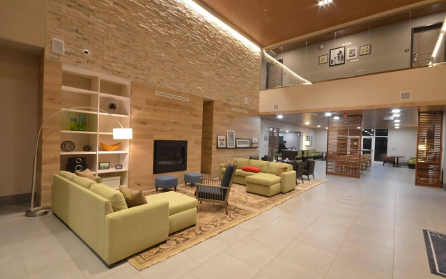 photo 2 of Country Inn & Suites by Radisson, Charlottesville-UVA, VA