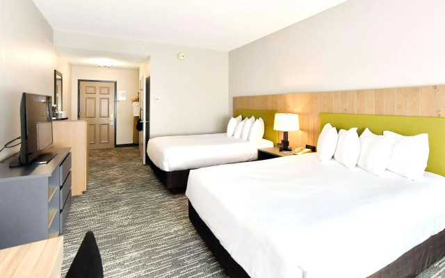 photo 2 of Country Inn & Suites By Carlson Letchworth State Park