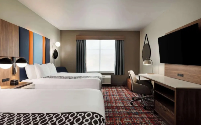 photo 2 of La Quinta Inn & Suites by Wyndham Oxford - Anniston