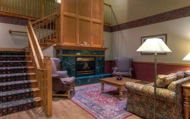 photo 3 of Country Inn & Suites By Carlson, Roanoke, VA