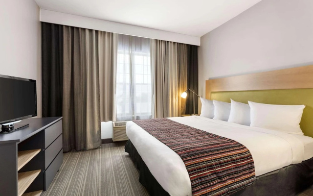 photo 2 of Country Inn And Suites By Radisson Wausau