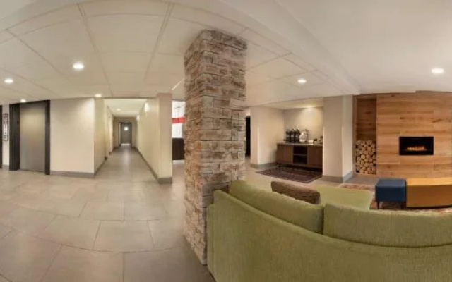 photo 2 of Country Inn & Suites by Radisson, Erlanger - Cincinnati South