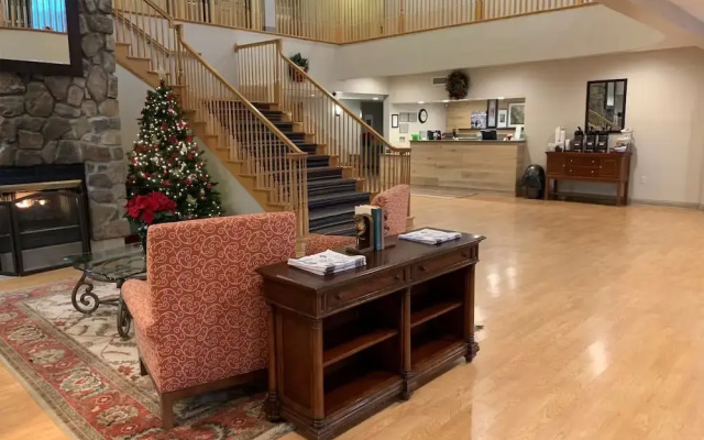 photo 2 of Country Inn And Suites By Radisson, Georgetown, Ky