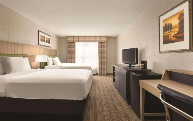 photo 3 of Country Inn And Suites By Radisson, Georgetown, Ky