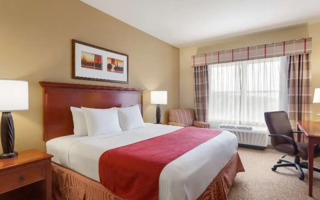 photo 2 of Country Inn & Suites Harrisburg@ Union Deposit Rd.