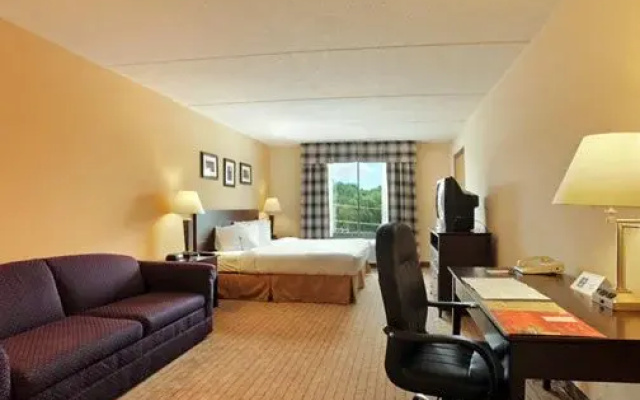 photo 4 of Holiday Inn Express & Suites Prospect Heights
