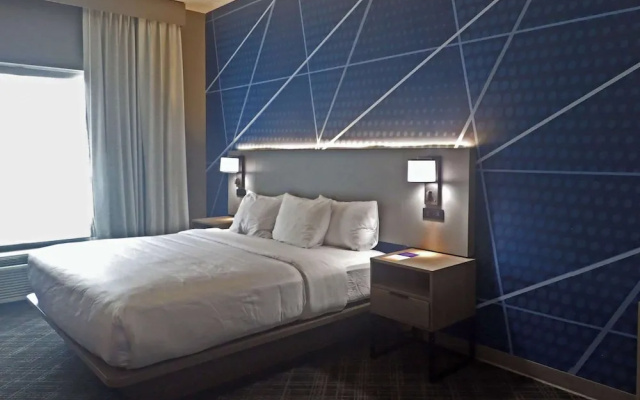 photo 3 of Country Inn & Suites by Radisson, Hampton, VA