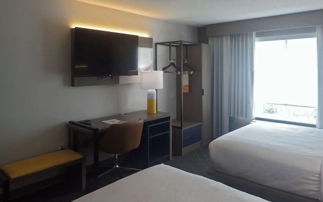 photo 5 of Country Inn & Suites by Radisson, Hampton, VA
