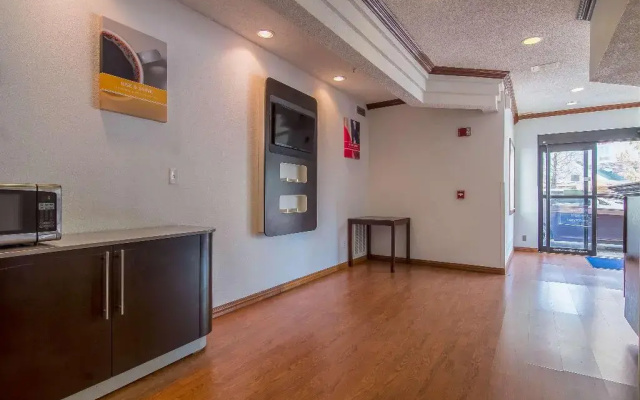photo 2 of Motel 6 Dallas - North