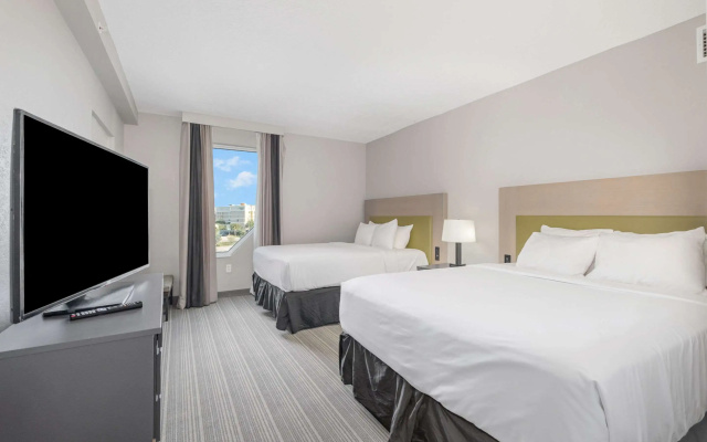 photo 5 of Country Inn & Suites by Radisson, Port Canaveral, FL