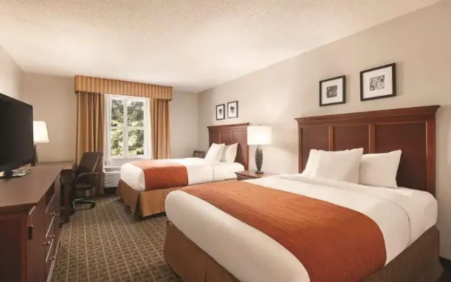 photo 5 of Country Inn & Suites Lawrenceville