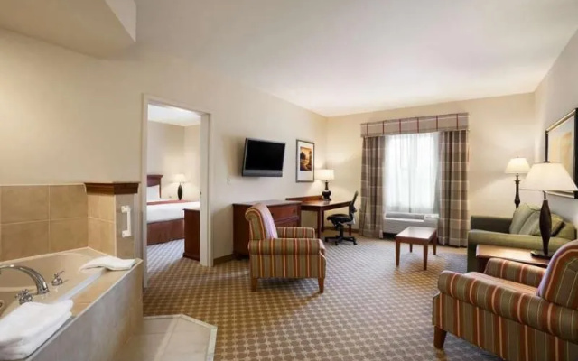photo 3 of Country Inn & Suites Manchester Airport