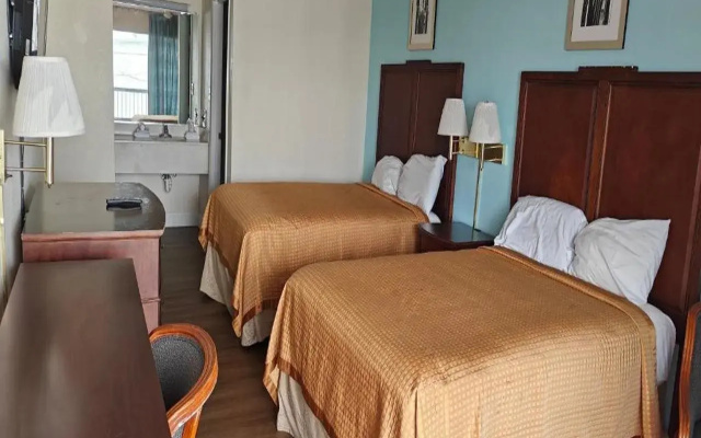 photo 3 of Travelodge by Wyndham Richmond Kentucky