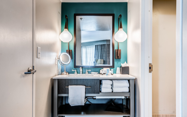 photo 3 of Hotel Indigo Atlanta - Vinings by IHG