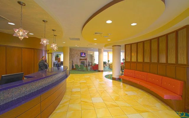 photo 2 of Courtyard by Marriott Bethlehem Lehigh Valley/I-78