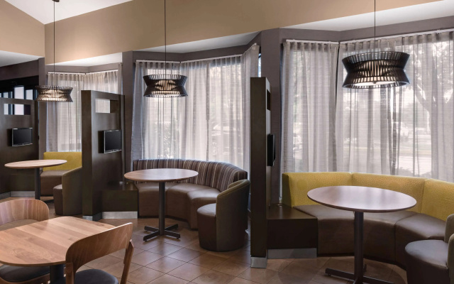 photo 2 of Sonesta Select Newport Middletown Hotel