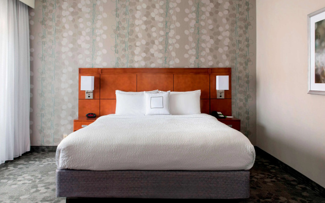 photo 3 of Sonesta Select Newport Middletown Hotel