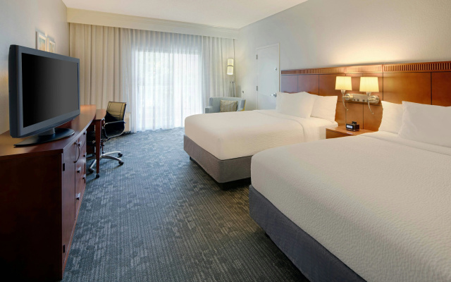 photo 3 of Courtyard by Marriott Addison Midway