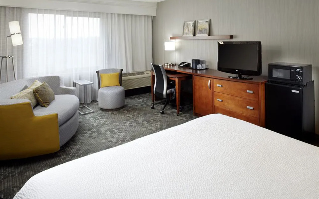 photo 5 of Courtyard by Marriott Akron Stow