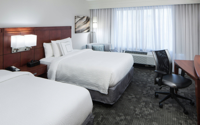 photo 4 of Courtyard by Marriott Alexandria Old Town/Southwest