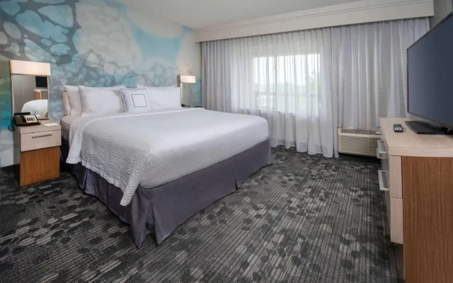 photo 2 of Comfort Inn & Suites