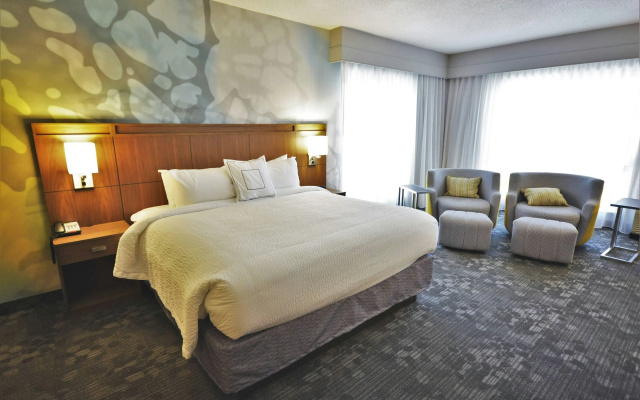 photo 4 of Courtyard by Marriott Asheville Airport