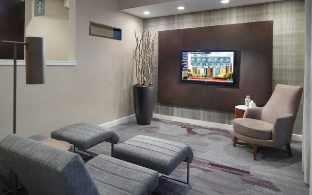 photo 3 of Courtyard by Marriott Atlanta Airport South/Sullivan Road