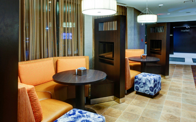 photo 2 of Courtyard by Marriott Atlanta Airport West