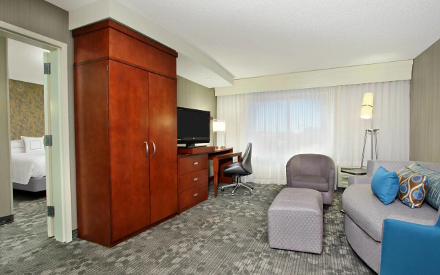 photo 5 of Courtyard by Marriott Atlanta Airport West
