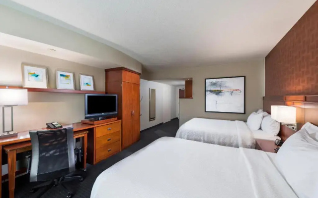 photo 4 of Courtyard by Marriott Atlanta Buford Mall of Georgia