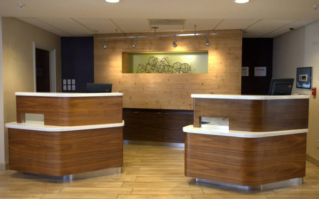 photo 2 of Courtyard by Marriott Atlanta Northlake