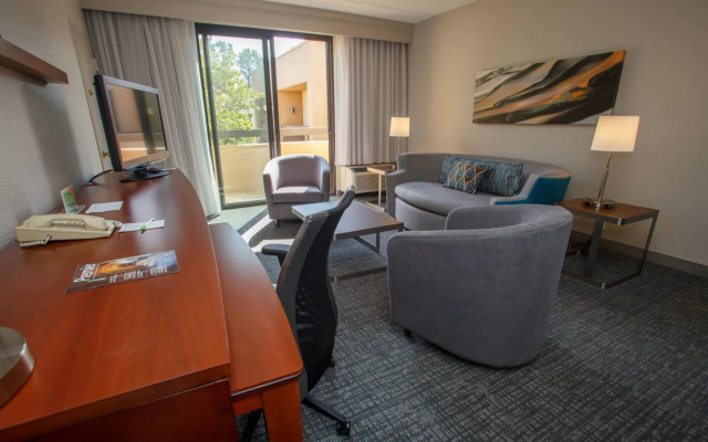 photo 4 of Courtyard by Marriott Atlanta Northlake