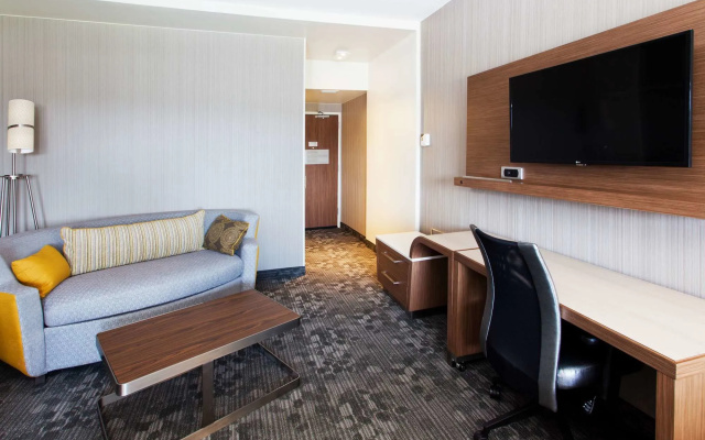 photo 4 of Courtyard by Marriott Auburn