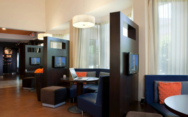 photo 4 of Courtyard by Marriott Baton Rouge Acadian Centre/LSU Area
