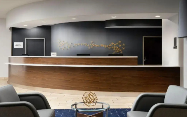 photo 2 of Courtyard by Marriott Washington Capitol Hill/Navy Yard