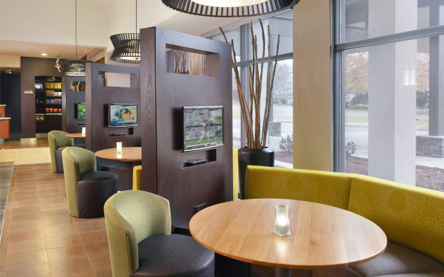 photo 2 of Courtyard by Marriott Charlotte Southpark