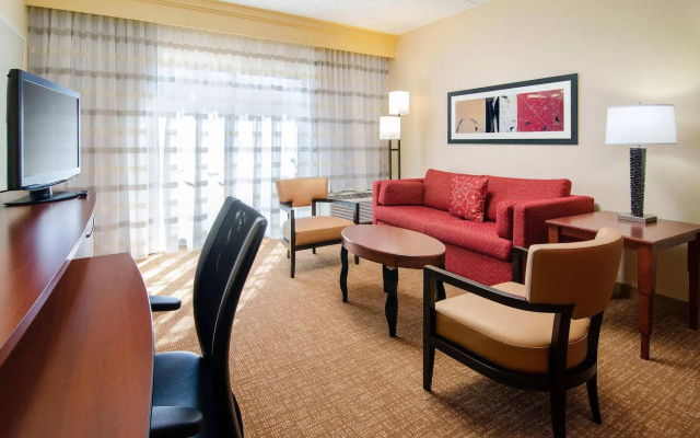 photo 4 of Courtyard by Marriott Charlotte Southpark