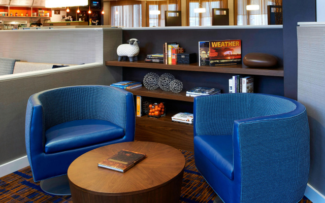 photo 2 of Courtyard by Marriott Chicago Arlington Heights / South