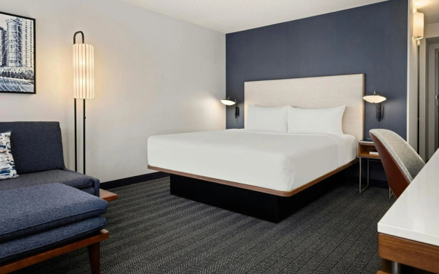 photo 3 of Courtyard by Marriott Chicago Downtown River North