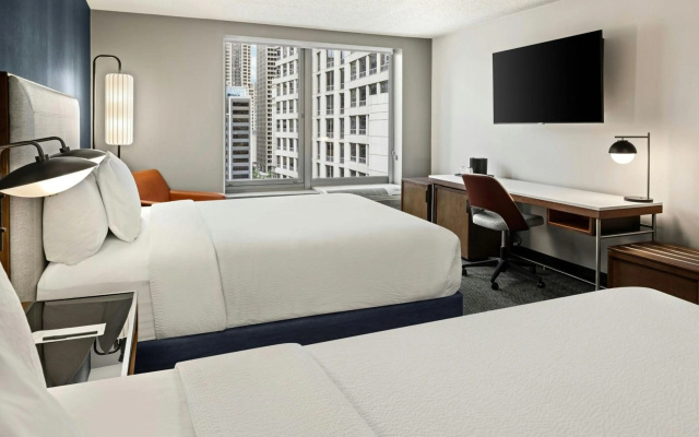 photo 5 of Courtyard by Marriott Chicago Downtown River North