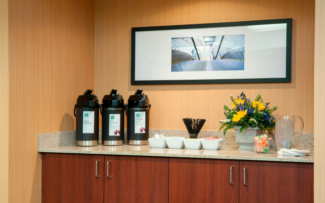 photo 3 of Courtyard by Marriott Chicago Glenview/Northbrook