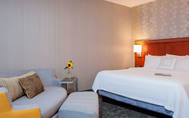 photo 5 of Courtyard by Marriott Chicago Glenview/Northbrook