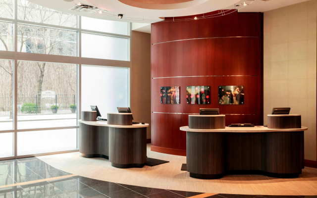 photo 2 of Courtyard by Marriott Chicago Magnificent Mile