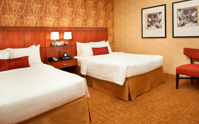 photo 3 of Courtyard by Marriott Chicago Naperville