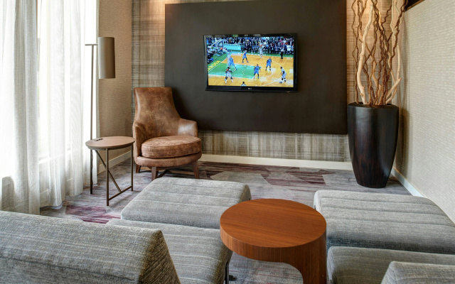 photo 5 of Courtyard by Marriott Chicago Oakbrook Terrace